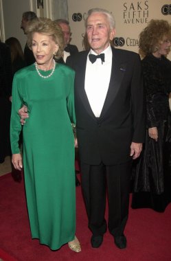 Kirk douglas ve eşi anne