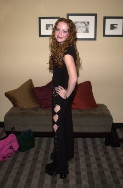 Scarlett Pomers