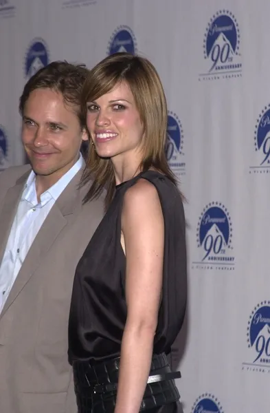 Hilary Swank and Chad Lowe — Stock Photo, Image