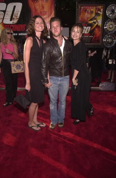 Scott Caan, Kim Berbeck and Sheila Ryan — Stock Photo, Image