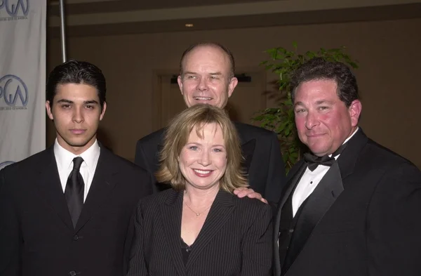 Wilmer valderrama, kurtwood smith, debra jo rupp och don stark — 图库照片