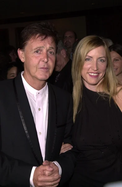 Paul mccartney a manželkou heather mills — Stock fotografie