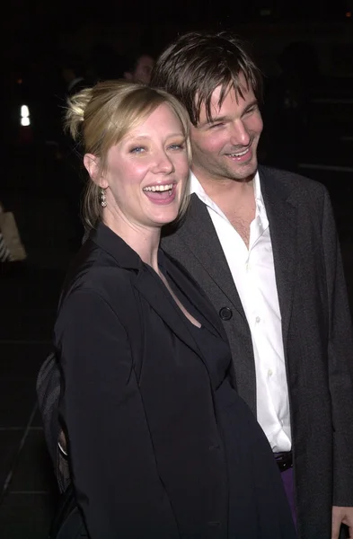 Anne heche en hubby coley laffoon — Stockfoto