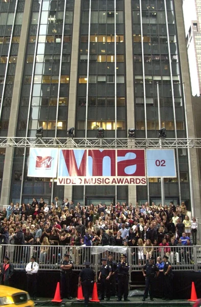 Fanów w 2002 mtv video music awards, — Zdjęcie stockowe