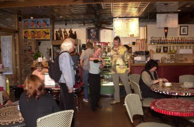 Kampanya pep ralli 18 sokak kahve evinde olay