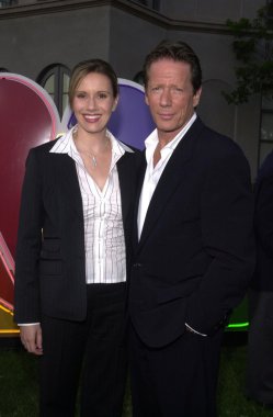 peter Strauss ve larissa laskin