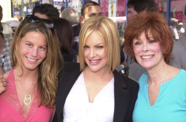 Courtney wagner, katie wagner ve jill st. john