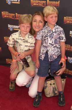 Jane seymour ile oğulları john ve kris