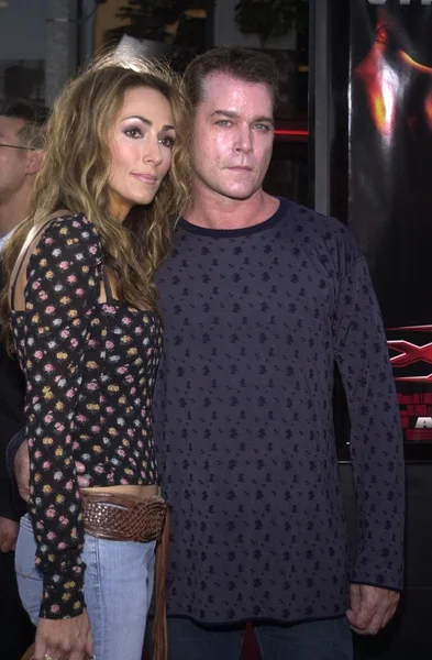 Ray Liotta and wife Michelle Grace — Stock Photo, Image