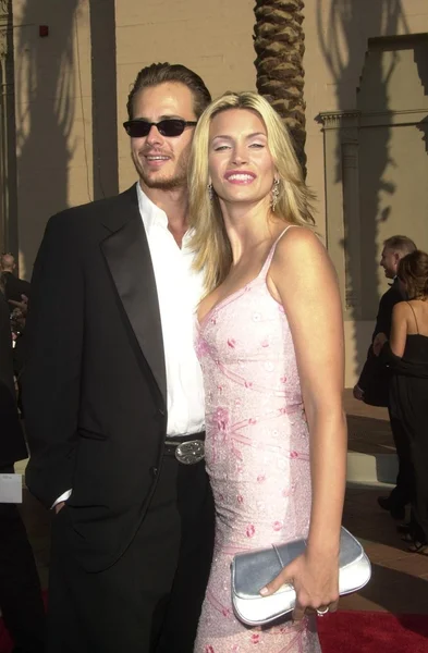 Liam Waite e Natasha Henstridge — Foto Stock