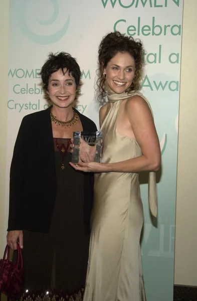 Annie Potts y Amy Brenneman — Foto de Stock