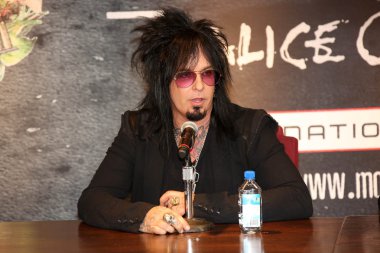 Nikki Sixx