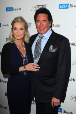 Wayne Newton, Kathleen Mccrone