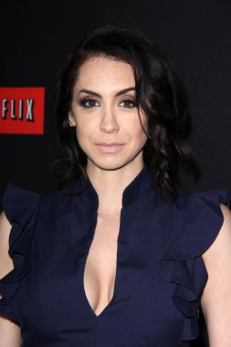 Mozhan Marno