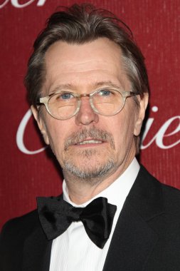 Gary Oldman