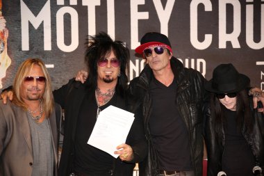 Vince Neil, Nikki Sixx, Tommy Lee, Mick Mars