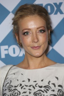 Jennifer Finnigan