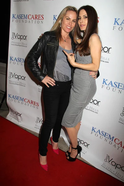 Kerri Kasem, Christy Oldham — Stockfoto