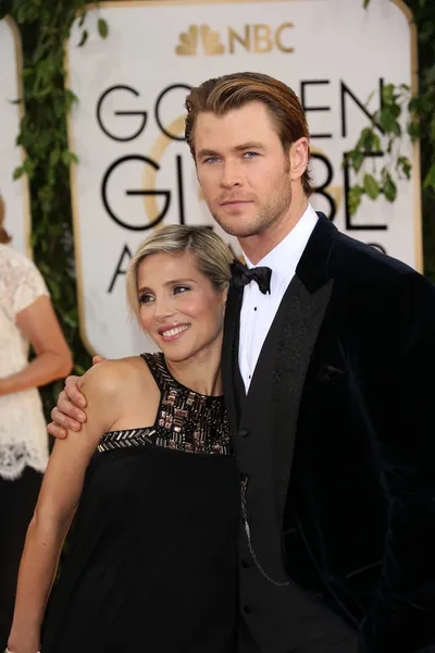 Chris Hemsworth, Elsa Pataki — Stock Photo, Image