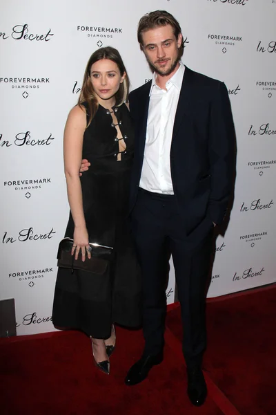 Elizabeth Olsen, Boyd Holbrook — Stock Photo, Image