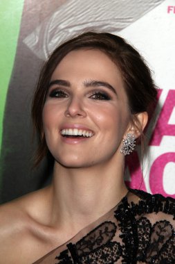Zoey Deutch