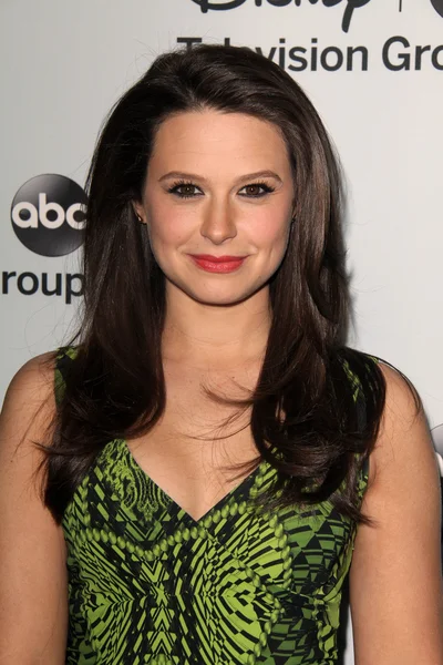 Katie Lowes — Stockfoto