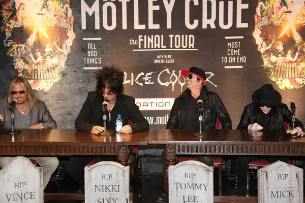 Nikki Sixx, Tommy Lee, Vince Neil, Mick Mars — Stockfoto