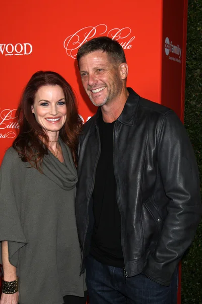 Laura Leighton e Doug Savant — Foto Stock