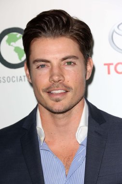 Josh Henderson