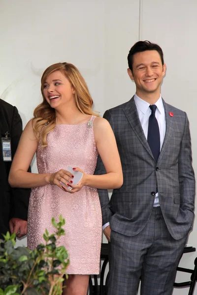 Chloe moretz łaski, joseph gordon-levitt — Zdjęcie stockowe