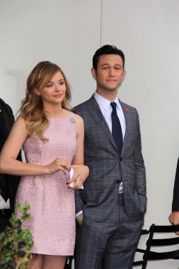 Chloe moretz grace, joseph gordon-levitt