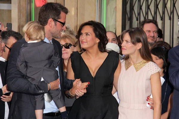 Peter hermann, zoon andrew nicolas hargitay hermann, mariska hargitay, hilary swank — Stockfoto