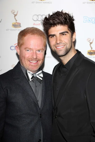 Jesse Tyler Ferguson, Justin Mikita — Zdjęcie stockowe