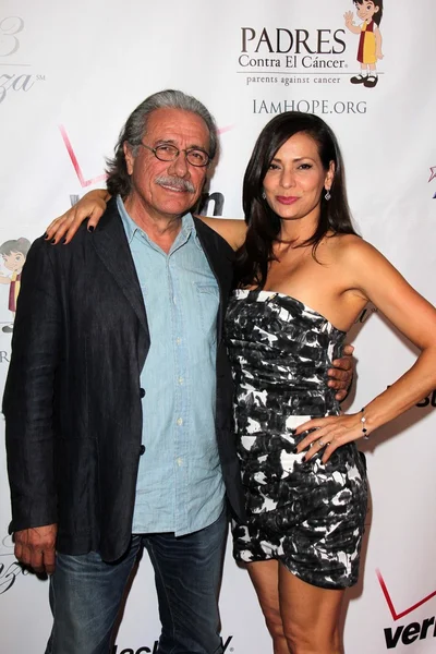 Edward James Olmos and Constance Marie — Stock Photo, Image