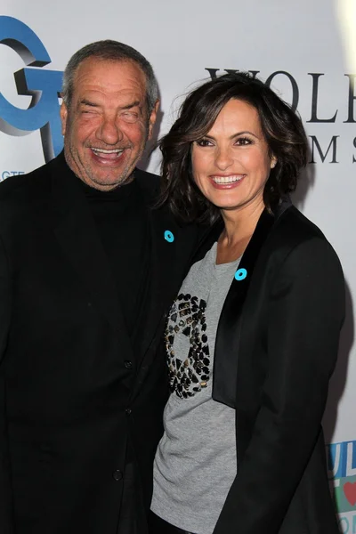 Dick Wolf and Mariska Hargitay — Stock Photo, Image