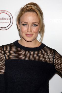 Caity lotz