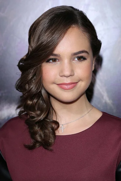 Bailee Madison — Stock Photo, Image