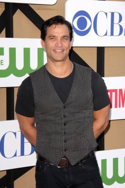 Johnathon Schaech
