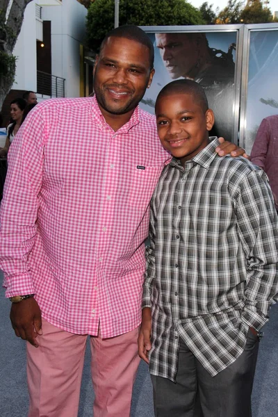 Anthony Anderson and son — Stock Photo, Image