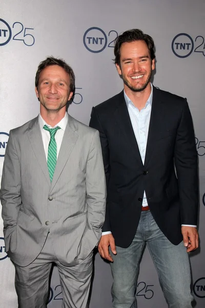 Breckin Meyer, Mark-Paul Gosselaar — Foto de Stock