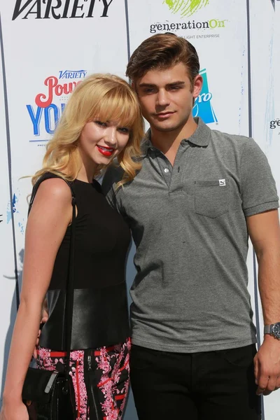 Garrett clayton, lee claudia — Foto de Stock