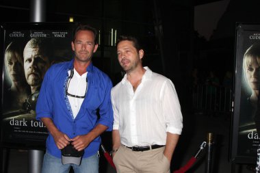 Luke Perry, Jason Priestley