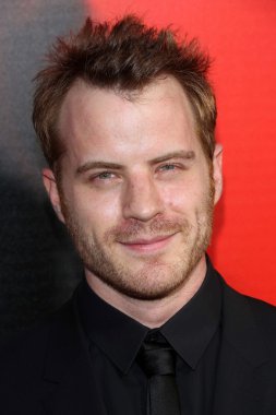 Robert Kazinsky