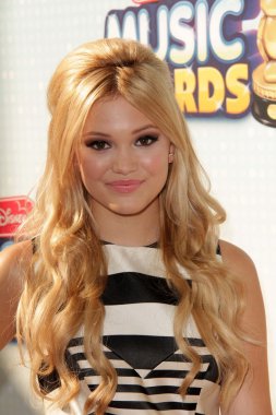 Olivia Holt