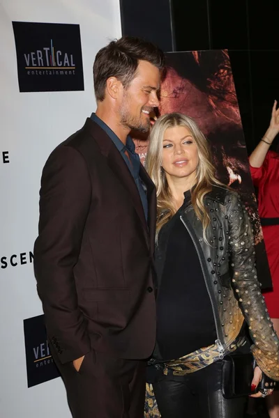 Josh Duhamel and Stacy Ferguson — Stock Photo, Image