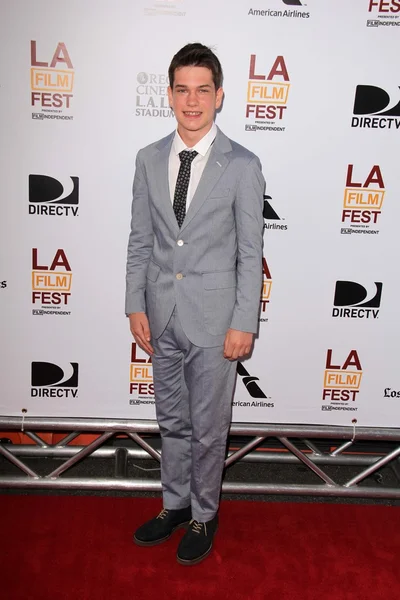 Liam James