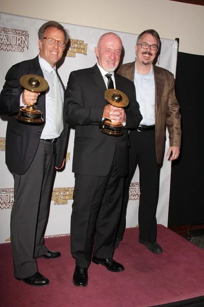 Mark Johnson, Jonathan Banks, Vince Gilligan — Photo