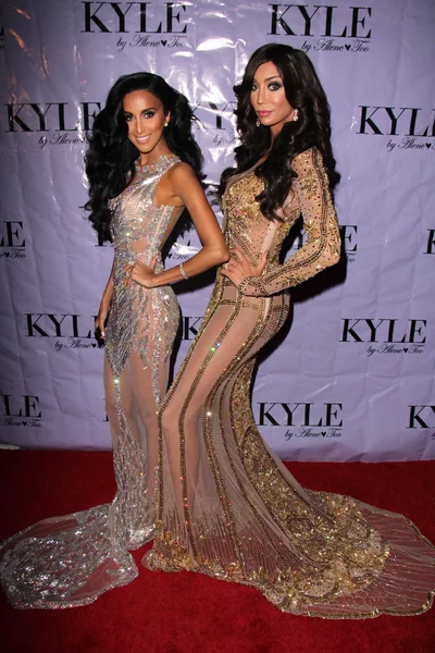 Lilly Ghalichi, Yasmine Petty — Zdjęcie stockowe