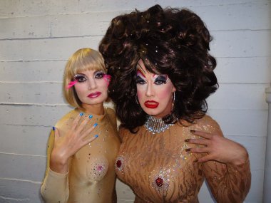 Tanrı aşkına, rena riffel şeftali