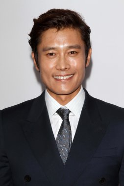 Byung-hun lee